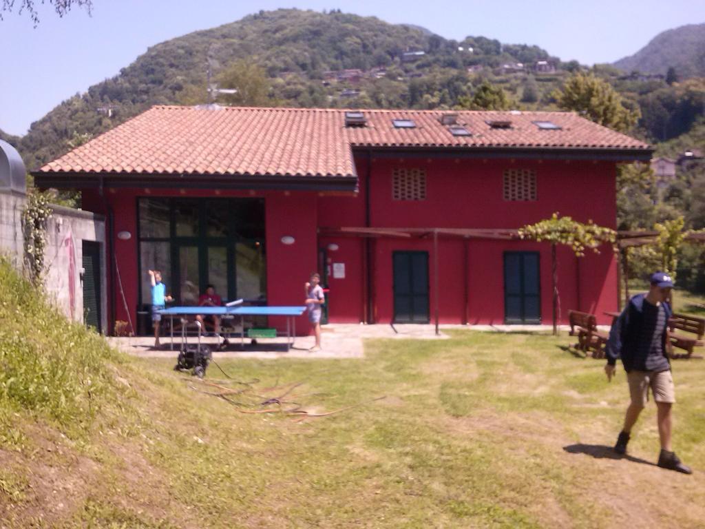 Ostello Casa Rossa 라베노-몸벨로 외부 사진