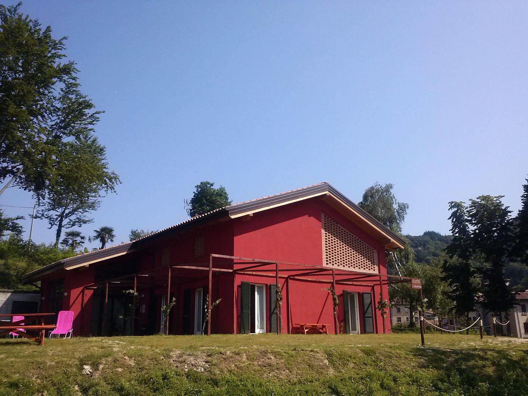 Ostello Casa Rossa 라베노-몸벨로 외부 사진